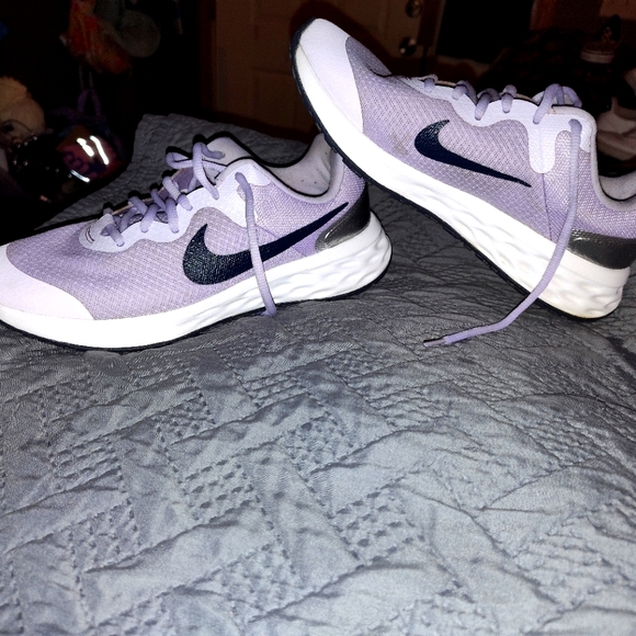 Nike Other - Nike tennis shoes